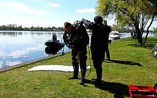 W Ełku zaginął 36-letni mężczyzna. Jego ubrania zostały na plaży W Ełku zaginął 36-letni mężczyzna. Jego ubrania zostały na plaży